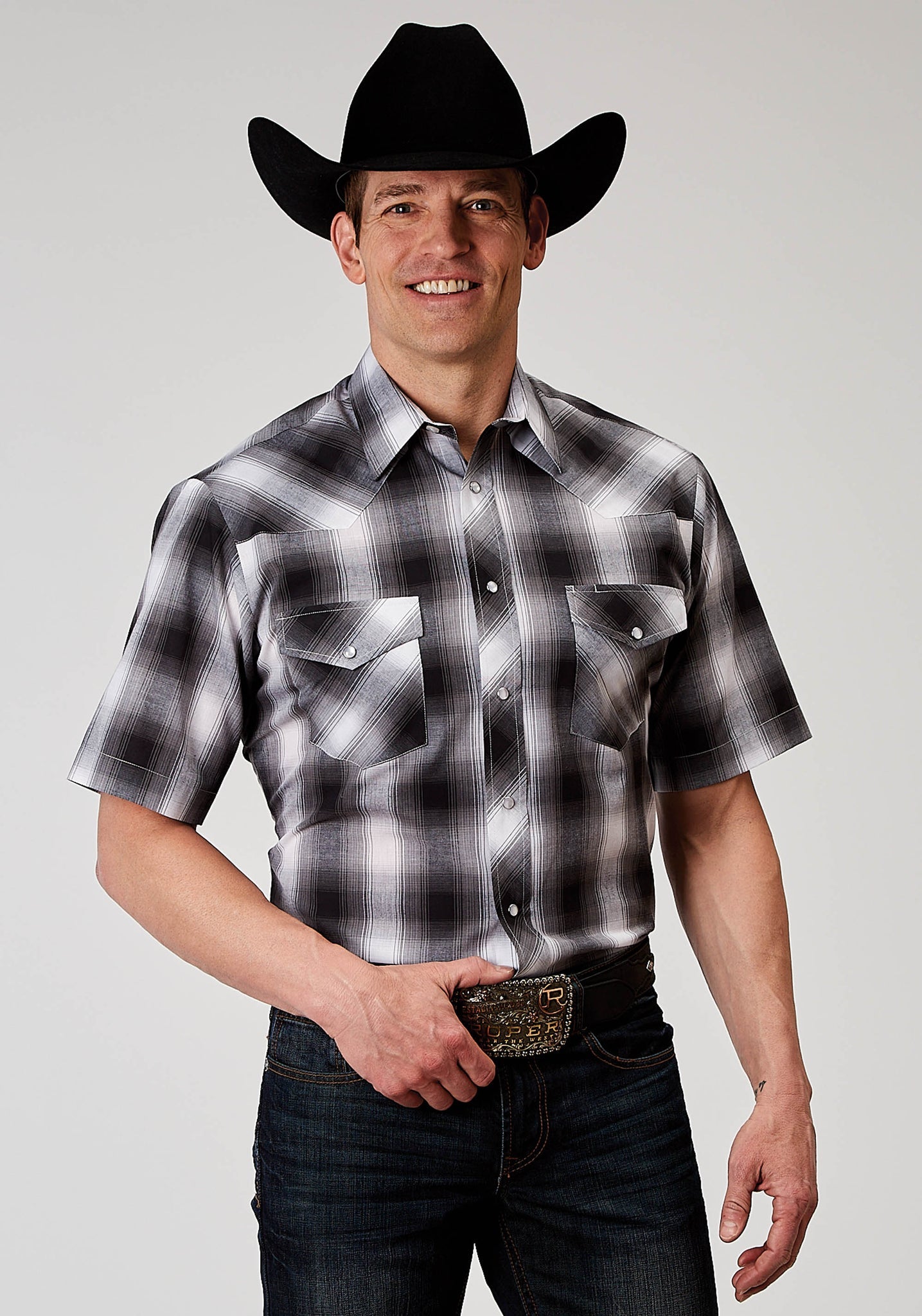 Roper Men's Short Sleeve Snap Black and White Plaid Western Shirt (01-002-0101-3005 BL)
