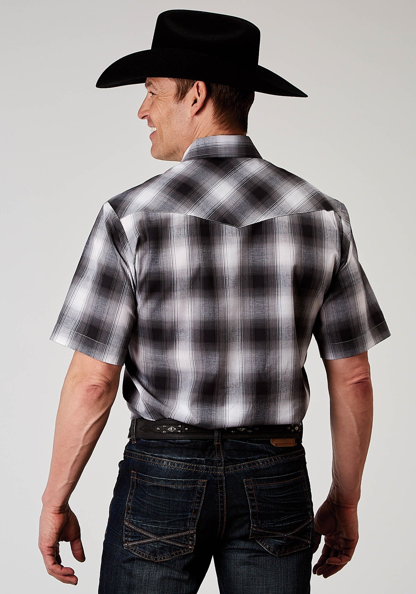 Roper Men's Short Sleeve Snap Black and White Plaid Western Shirt (01-002-0101-3005 BL)