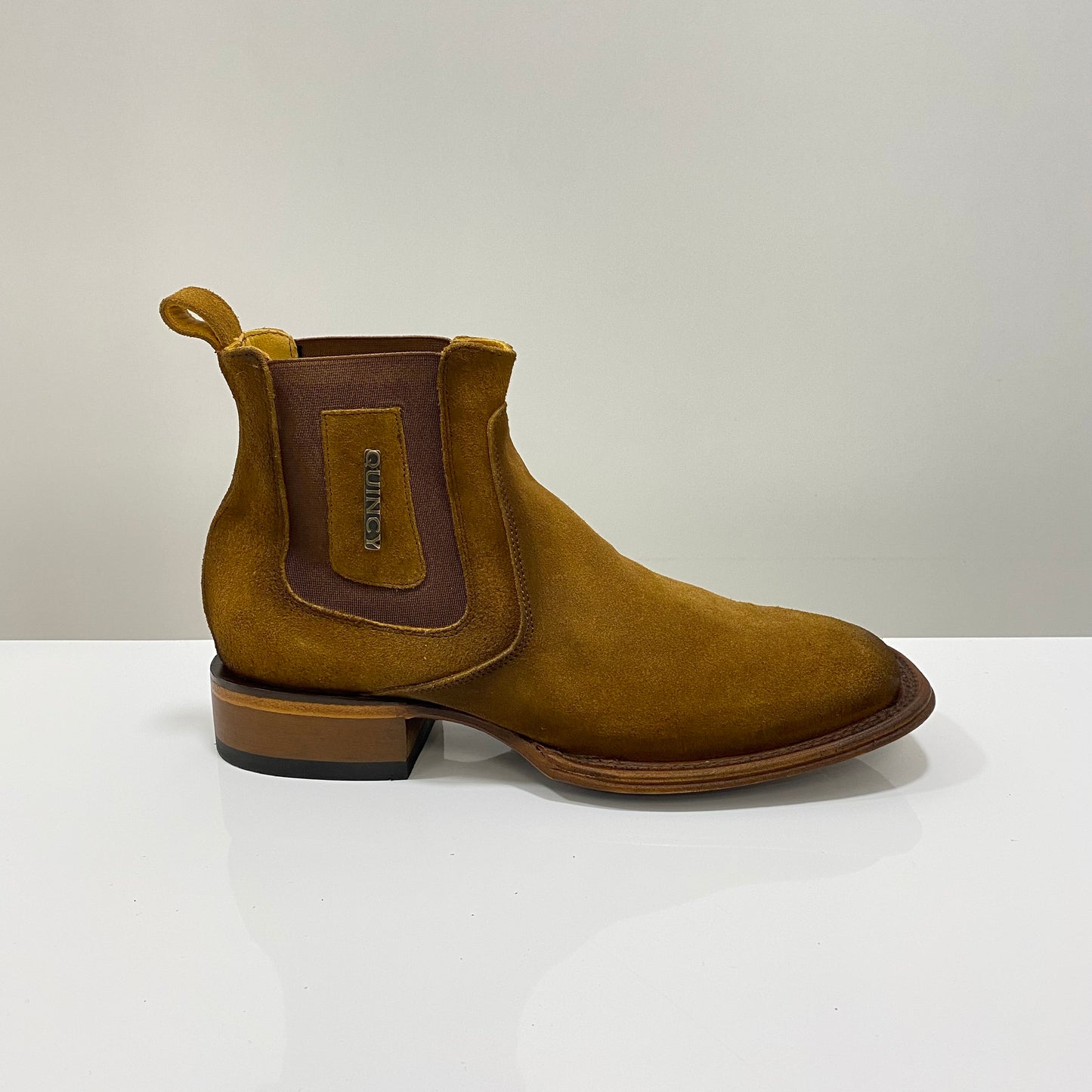 Botas Chelsea de ante Quincy para hombre (Q82BC6331 - Tostado)