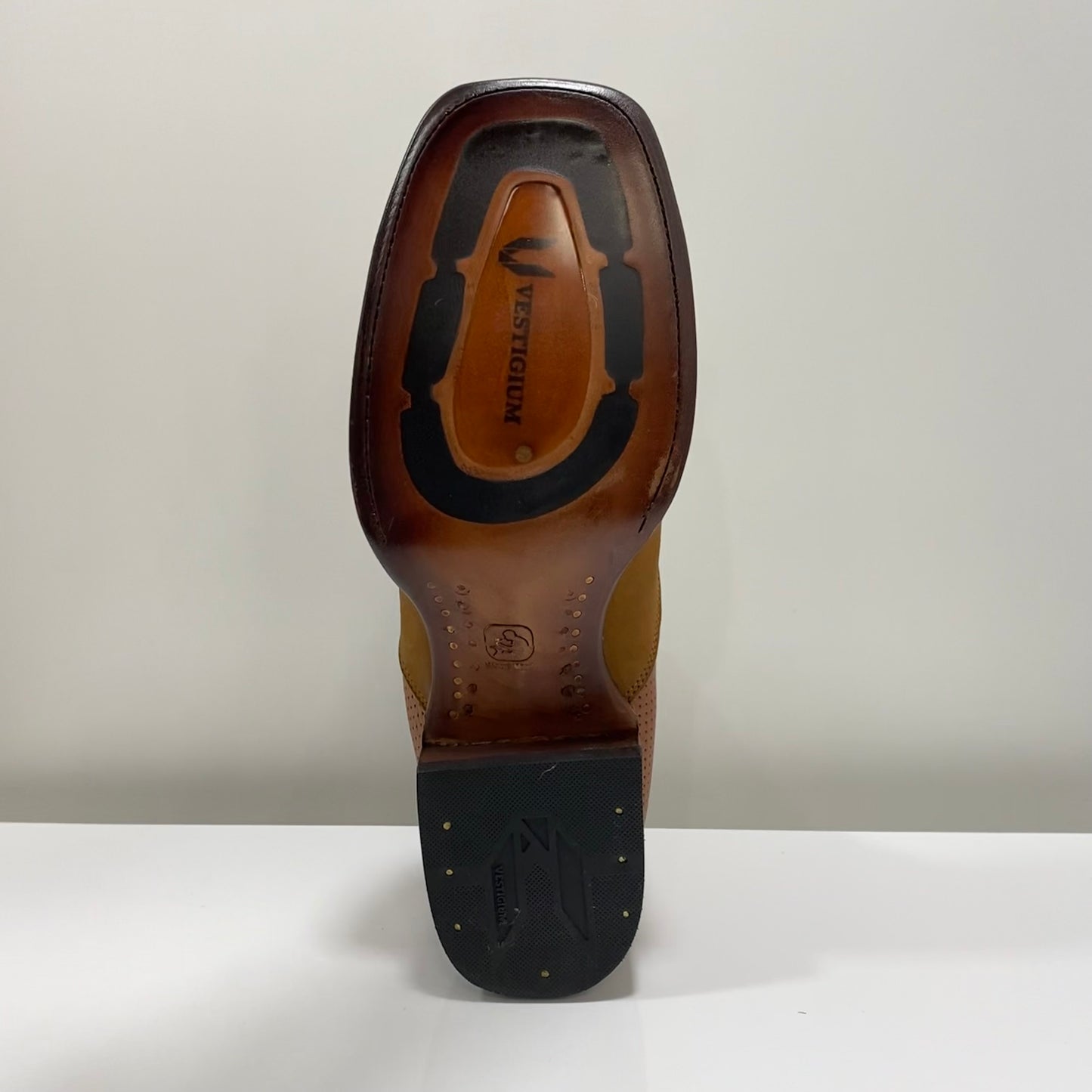 Botas Chelsea Vestigium con punta cuadrada ancha para hombre (782B6350 - Shedron)