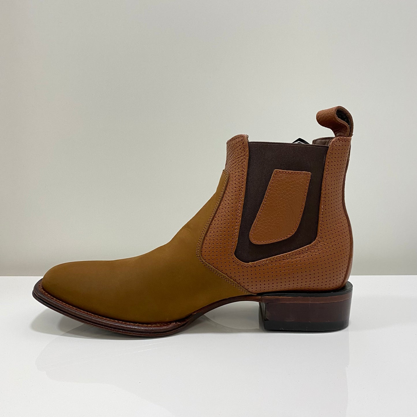 Botas Chelsea Vestigium con punta cuadrada ancha para hombre (782B6350 - Shedron)