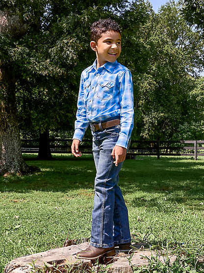 Vaqueros Wrangler Retro Slim Boot para niño (77BWZ / 112336145 / Layton)