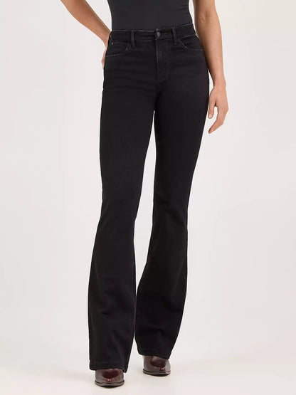 Vaqueros Wrangler de tiro alto y corte acampanado para mujer (112371949, negro) 