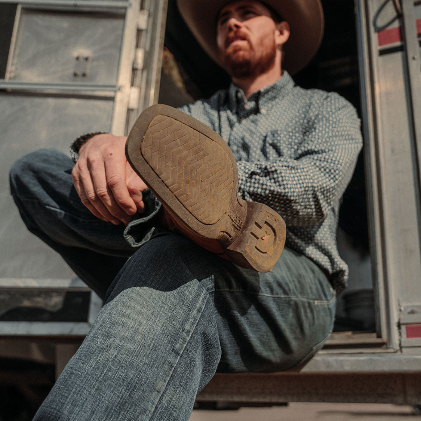 Bota Western Durango Shyloh para Hombre (DDB0495 Marrón Saddle)