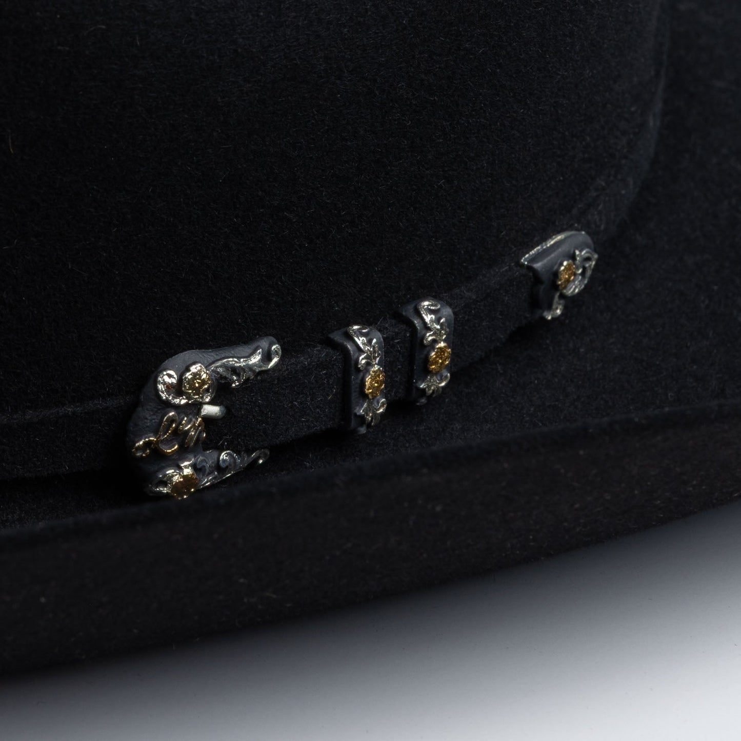 Larry Mahan 10X Jerarca (MF1065JERA40-Black)