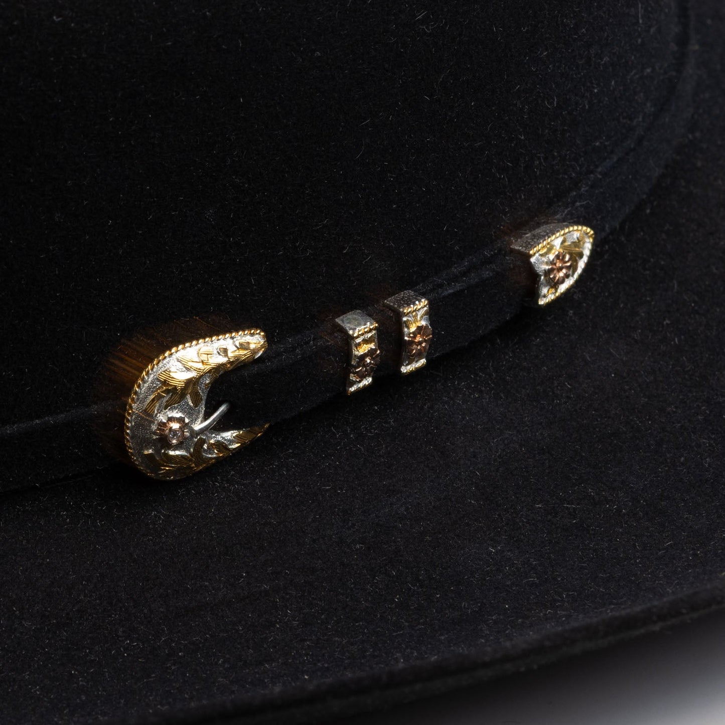 Larry Mahan 500X Superior (MF5C65SUPE40-Black)