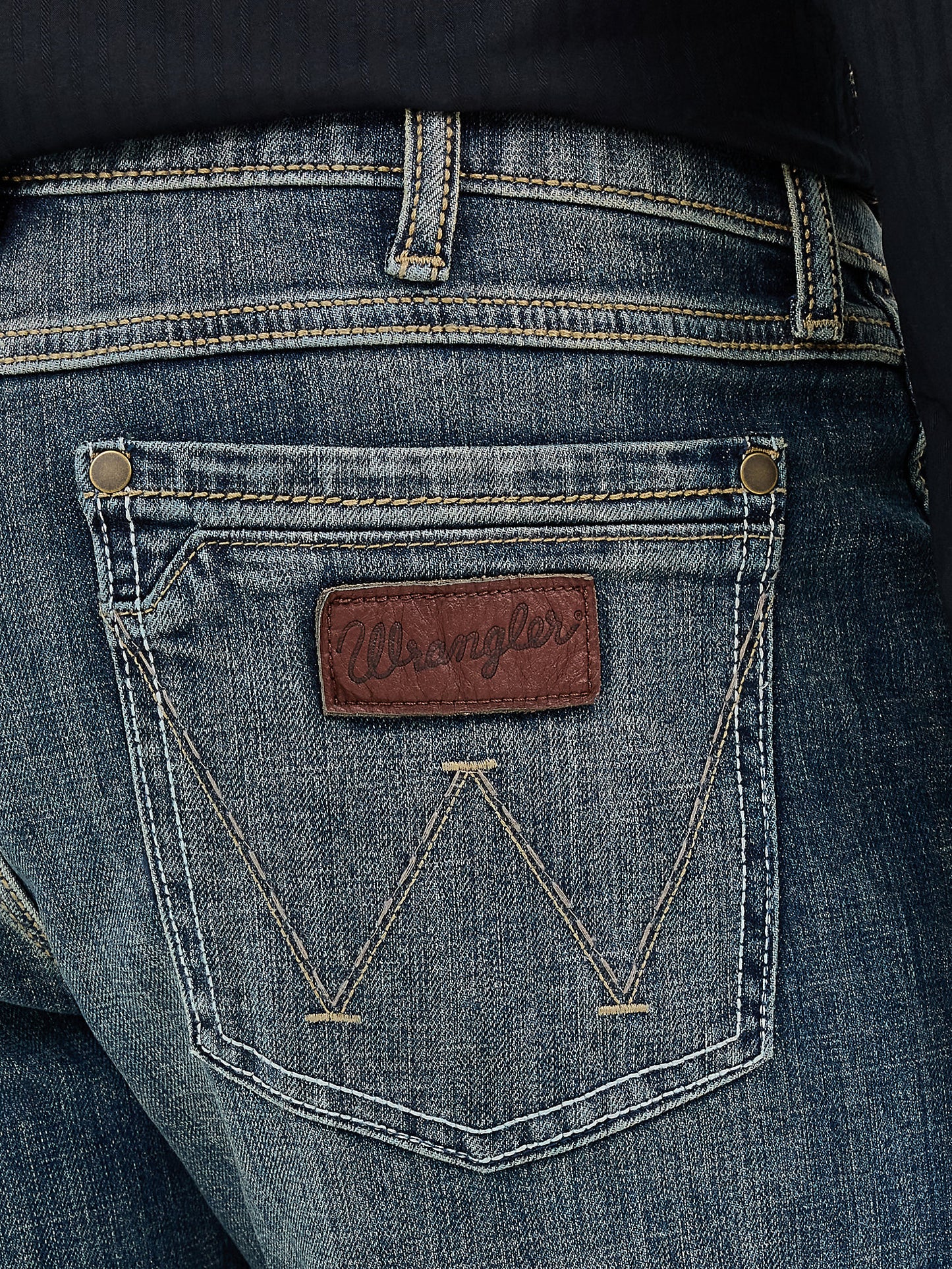 Vaqueros Wrangler de corte bota ajustado retro para hombre (10WLT77LY)