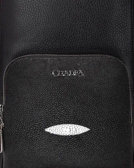 Bolso de hombro Cuadra de piel negra para hombre (DU381/BO462MA Black Stingray)