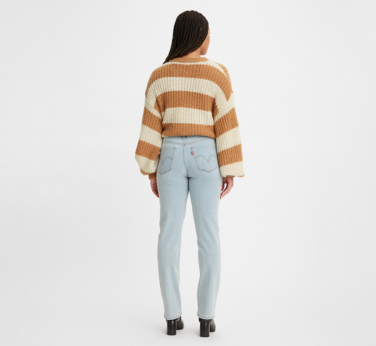 Levi's Women's Classic Straight Jeans (39250-0071)